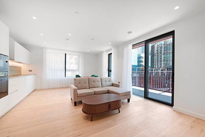 2 Bedroom Flat For Sale In Pilot Walk, Greenwich, London, SE10
