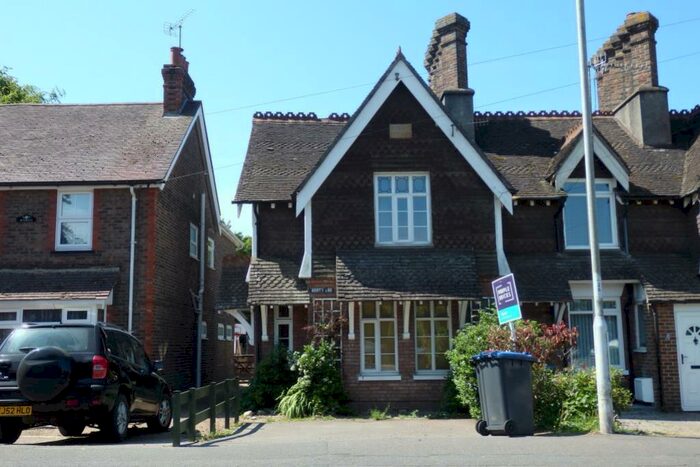 3 Bedroom End Of Terrace House To Rent In East Grinstead, West Sussex, RH19