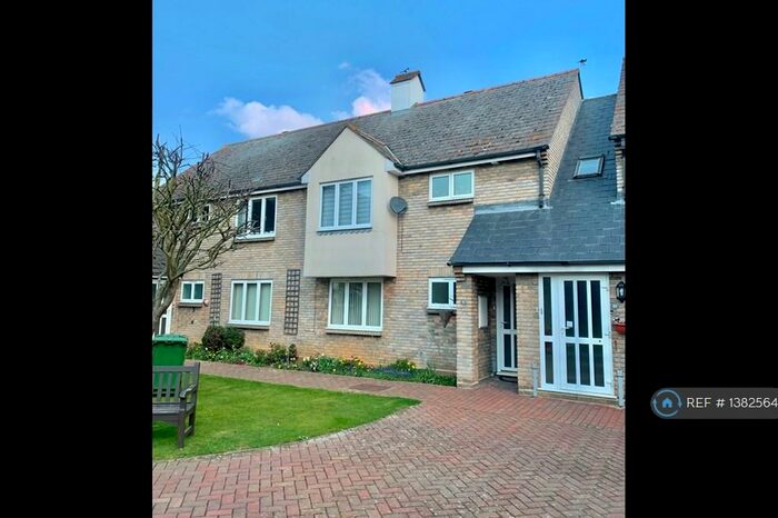 1 Bedroom Flat To Rent In Whitehall Court, Witham, CM8