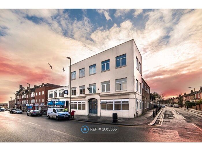 Studio To Rent In Church Road, London, NW4