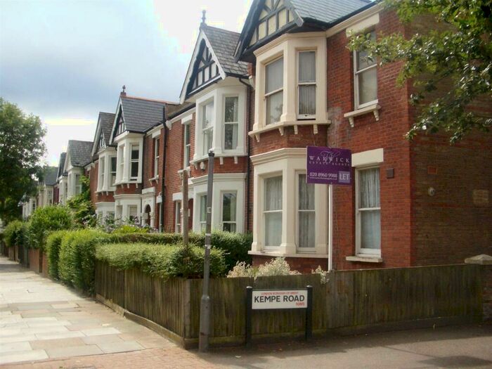 3 Bedroom Maisonette To Rent In Milman Road, Queens Park, London, NW6