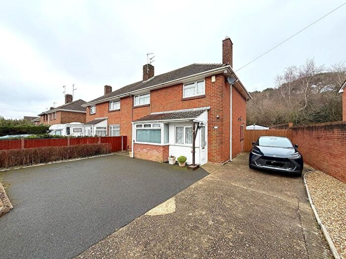 4 Bedroom Semi Detached House For Sale In Dale Valley Road, Oakdale, Poole, BH15