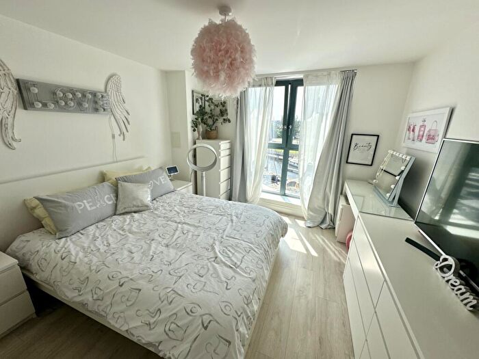 3 Bedroom Apartment For Sale In The Winerack, Ipswich Waterfront, IP4