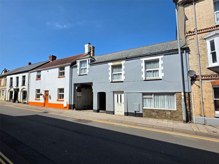 4 Bedroom Apartment For Sale In New Street, Torrington, Devon, EX38