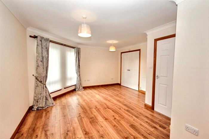 1 Bedroom Flat For Sale In Mousebank Road, Lanark, ML11