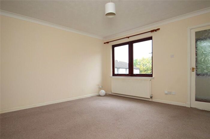 2 Bedroom Flat For Sale In Houston Road, Bridge Of Weir, PA11