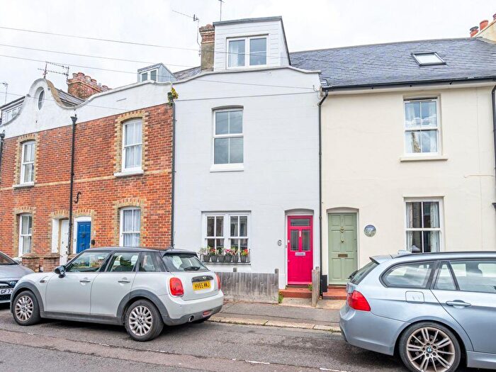 2 Bedroom Terraced House For Sale In Caledonian Road, Chichester, PO19