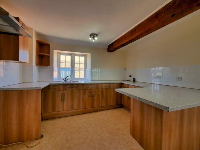 3 Bedroom Cottage To Rent In Furzey Hill, Meysey Hampton, GL7