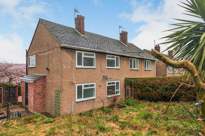 3 Bedroom Semi-Detached House For Sale In Springfield Road, Barlow, Dronfield, S18