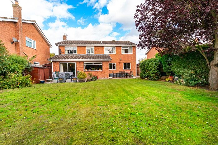 4 Bedroom Detached House For Sale In Pettitts Close, Dry Drayton, CB23