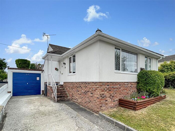 3 Bedroom Semi-Detached Bungalow For Sale In Hillside Drive, Gomeldon, Salisbury, SP4