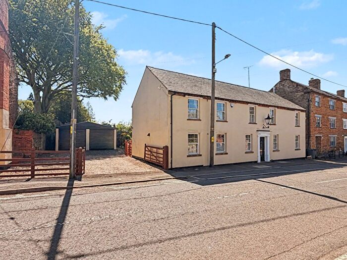 4 Bedroom Link Detached House For Sale In High Street, West Haddon, NN6