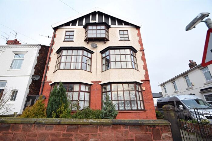 3 Bedroom Apartment To Rent In Prenton Road West, Prenton, CH42