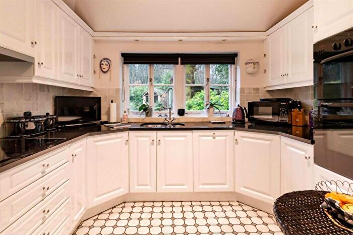 2 Bedroom Detached House For Sale In Copped Hall Estate, Upshire, CM16