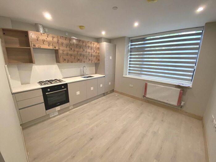 1 Bedroom Flat To Rent In Stirling Way, Borehamwood, WD6