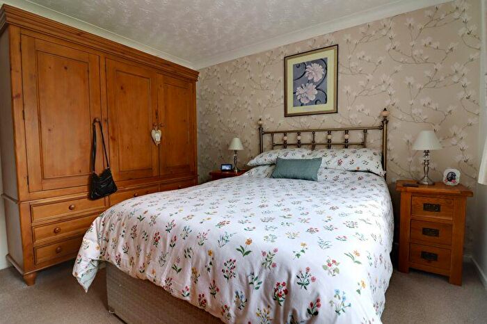 2 Bedroom Detached Bungalow For Sale In Carlton Square, Western Downs, Stafford, ST17