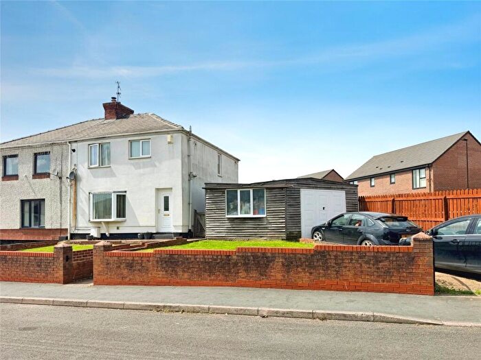 3 Bedroom Semi-Detached House For Sale In Airstone Road, Askern, Doncaster, South Yorkshire, DN6