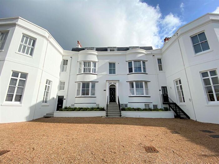 1 Bedroom Flat To Rent In High Street, Rottingdean, Brighton, BN2