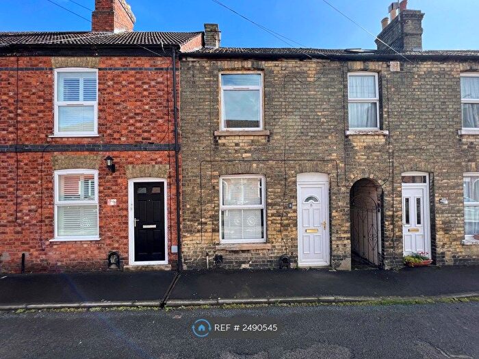 3 Bedroom Terraced House To Rent In Thomas Street, Sleaford, NG34
