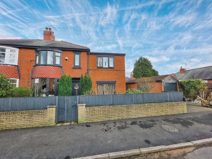 4 Bedroom Semi-Detached House For Sale In Meadow Road, Royston, Barnsley, S71