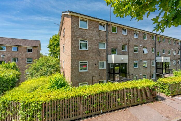 1 Bedroom Flat To Rent In The Cornfields, Hemel Hempstead, HP1