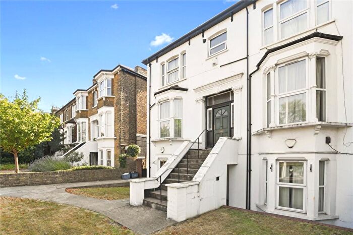 1 Bedroom Flat To Rent In Hermon Hill, Wanstead, London, E11