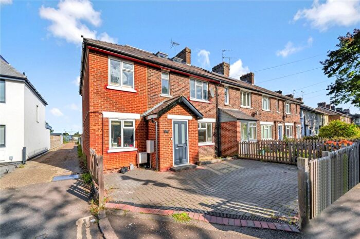5 Bedroom End Of Terrace House For Sale In Priory Road, Hampton, TW12