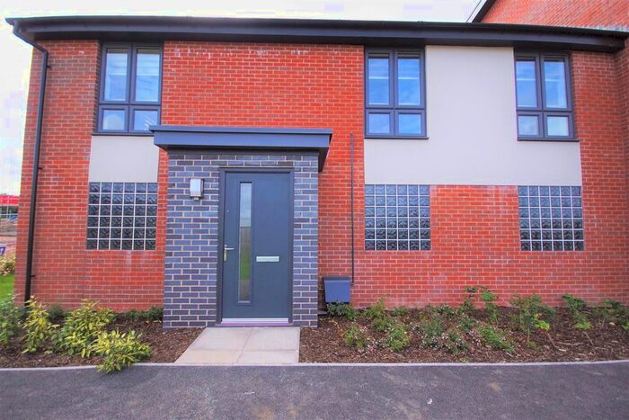 2 Bedroom Flat To Rent In Ascot Way, Birmingham B31