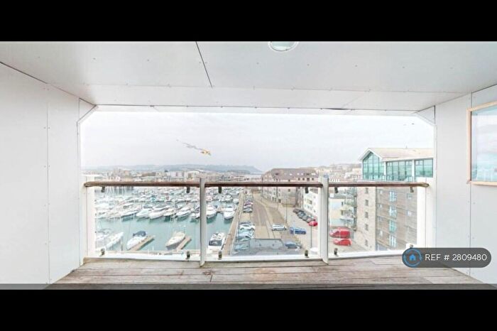 2 Bedroom Flat To Rent In Discovery Wharf, Plymouth, PL4