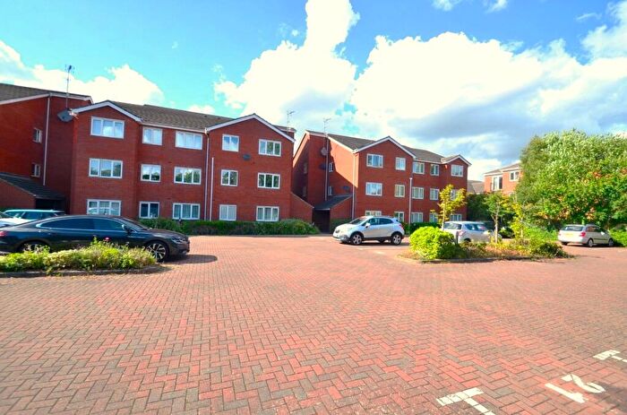 1 Bedroom Flat To Rent In Reservoir Road, Kettering, Northamptonshire, NN16