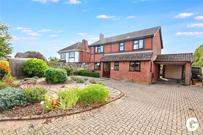 4 Bedroom Detached House For Sale In North Poulner Road, Ringwood, Hampshire, BH24