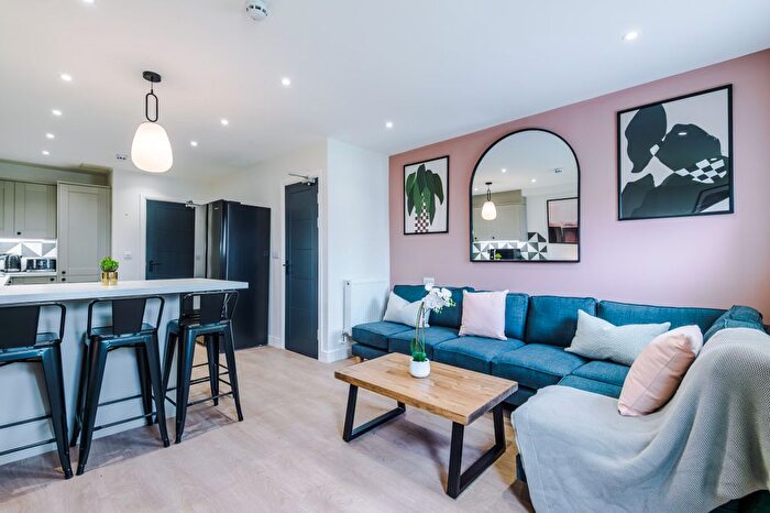 4 Bedroom Terraced House To Rent In Capricorn Way, Salford, M6