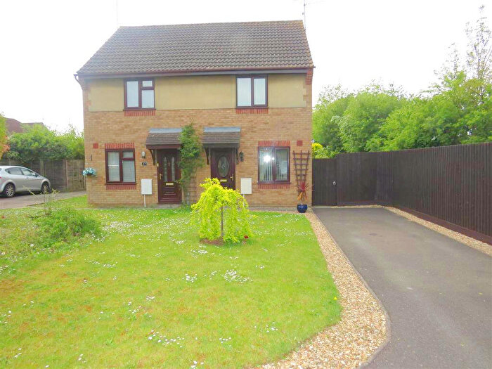 2 Bedroom Semi Detached House For Sale In Hoylake Drive, Farcet, Peterborough, PE7