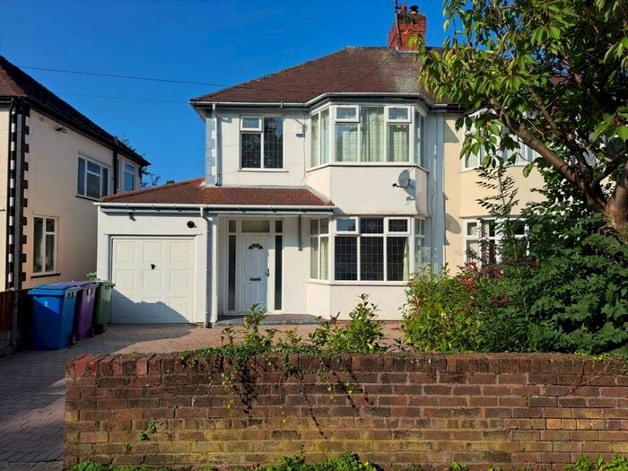 3 Bedroom Semi-Detached House To Rent In Lance Lane, Wavertree, L15