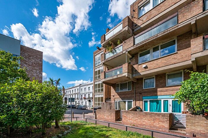 1 Bedroom Flat To Rent In Downfield Close, Maida Vale, London, W9