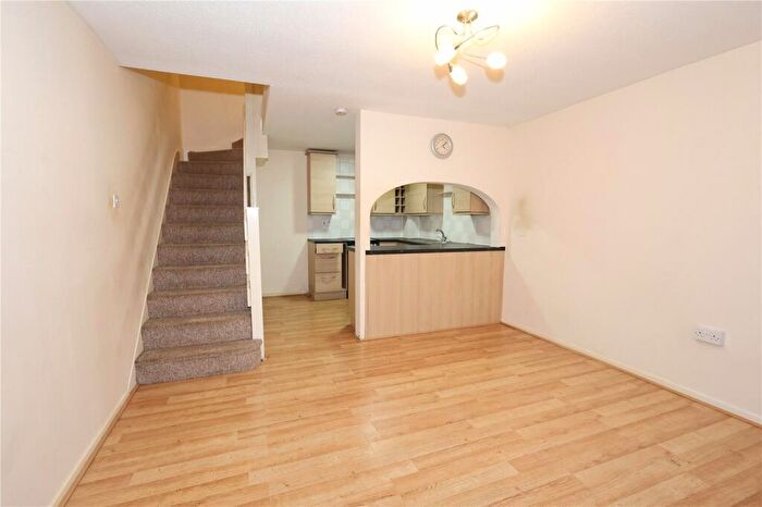 1 Bedroom Terraced House To Rent In Waverley Court, Woking, Surrey, GU22