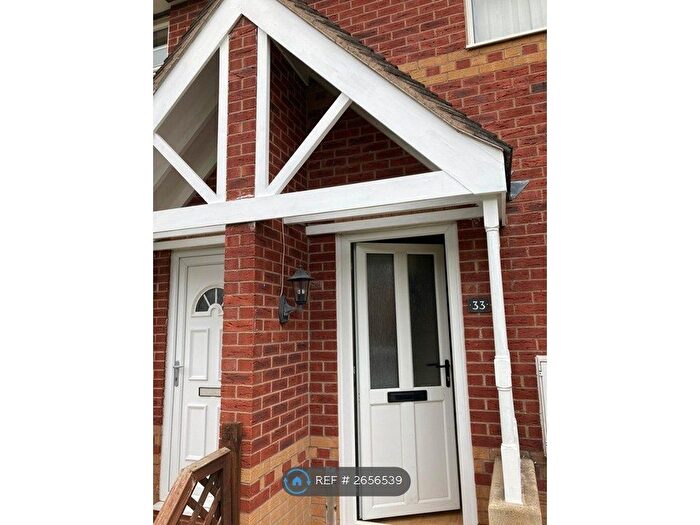 2 Bedroom Semi-Detached House To Rent In Netherfield Way, Leicester, LE3