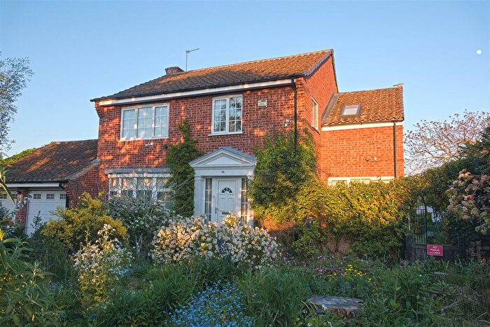 4 Bedroom Detached House For Sale In Grassholme, York, YO24