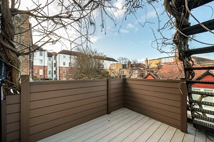 2 Bedroom Flat To Rent In Esmond Road, London, W4