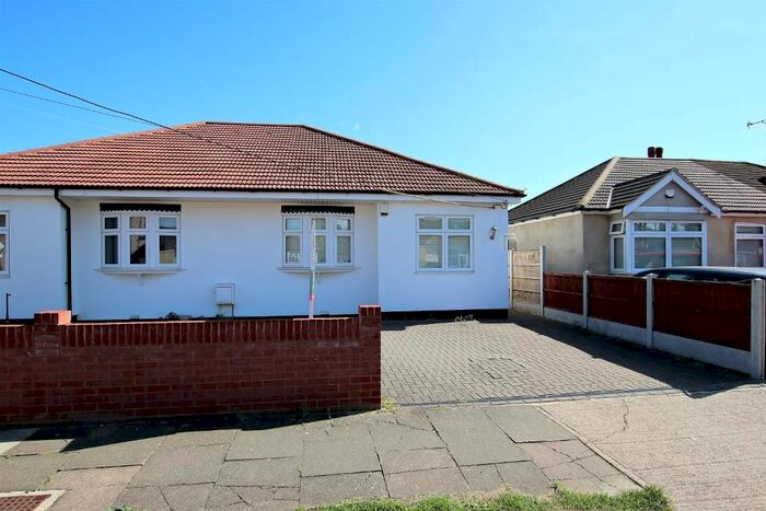 3 Bedroom Semi-Detached Bungalow To Rent In Stanley Road North, Rainham, Essex, RM13