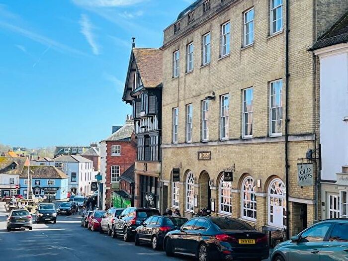 2 Bedroom Apartment For Sale In High Street, Arundel, BN18