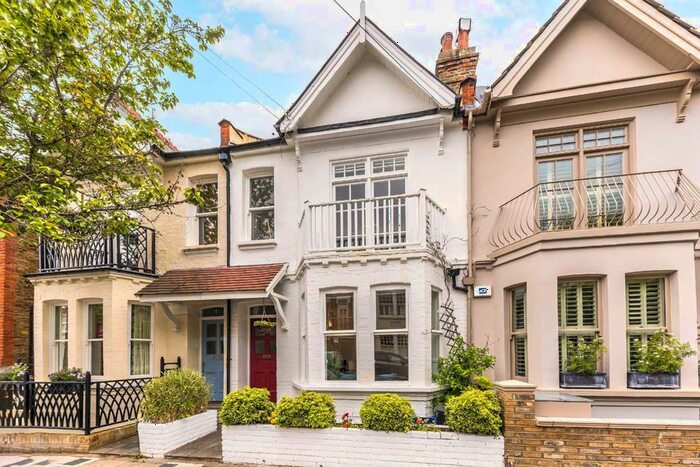 4 Bedroom Property To Rent In Napoleon Road, St Margarets, Twickenham, TW1