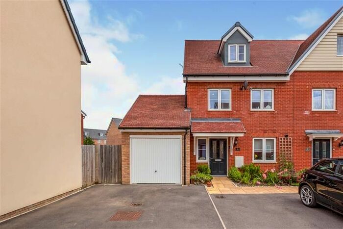 3 Bedroom End Of Terrace House To Rent In Ritson Lane, Berryfields, Aylesbury HP18