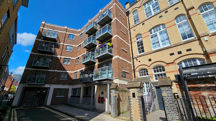 2 Bedroom Apartment To Rent In Hoxton Square, London, N1