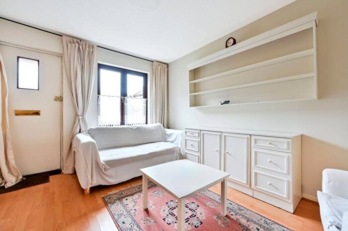 1 Bedroom Terraced House To Rent In Haygreen Close, Kingston Hill, Kingston Upon Thames, KT2