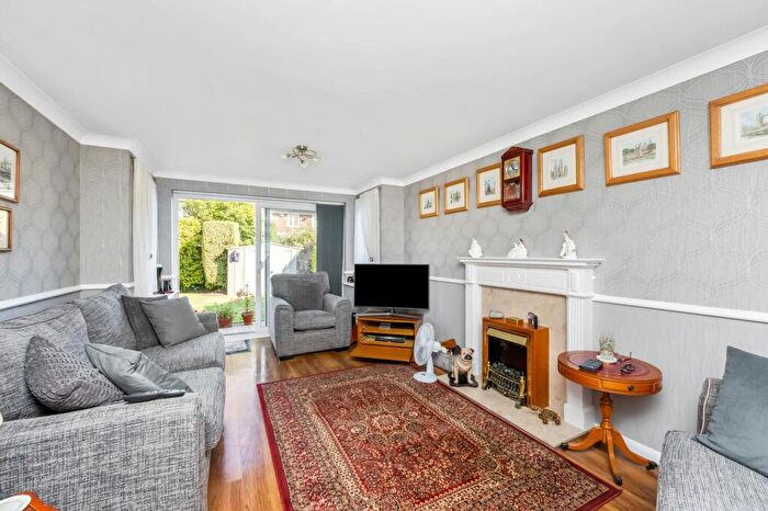 4 Bedroom Detached House For Sale In Grasslands, Smallfield, RH6