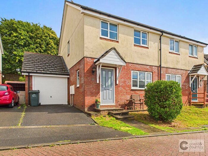 3 Bedroom Semi-Detached House For Sale In Calvados Park, Kingsteignton, TQ12