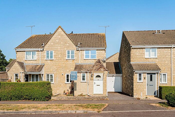 3 Bedroom Detached House For Sale In Northlands Way, Tetbury, Gloucestershire, GL8