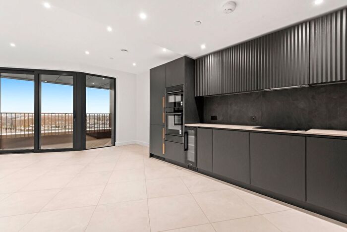 2 Bedroom Flat To Rent In One Linear Place, Nine Elms, SW11