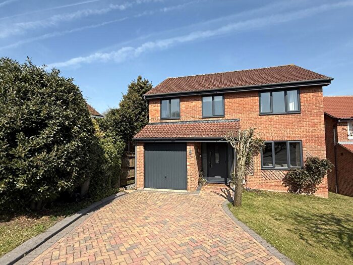 4 Bedroom Detached House For Sale In The Willows, Highworth, Highworth, SN6